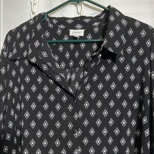 Avenue  Black and White Diamond Pattern Blouse 26/28